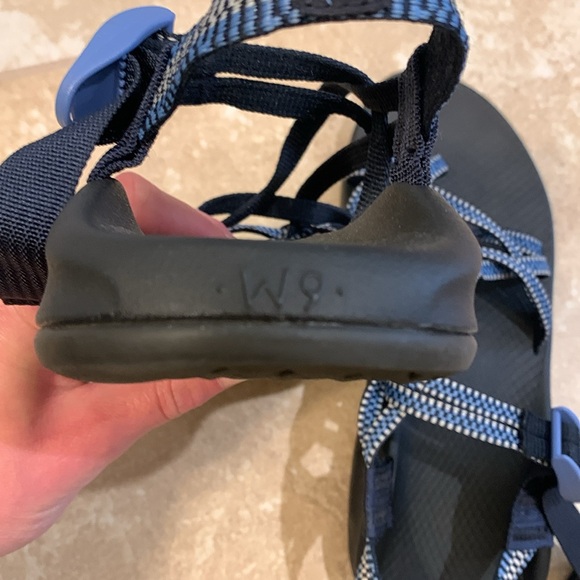 Women’s Chacos size 9 - Picture 3 of 3